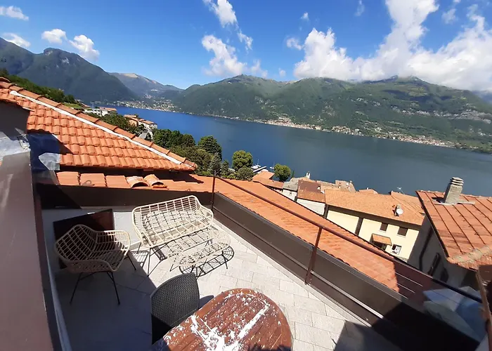 Horta - Charming Attic With Rooftop Lake View
